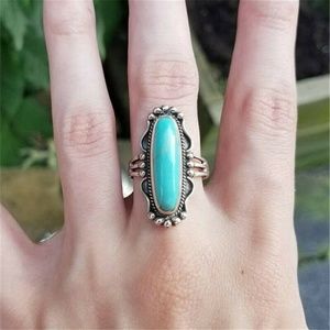Simple silver Rectangular Ring New